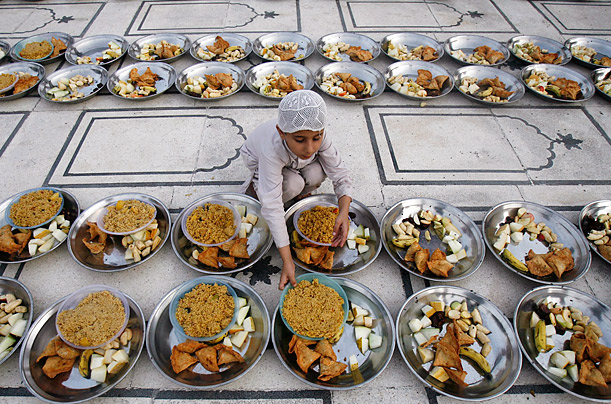 Preparing for Iftar in Ramadan